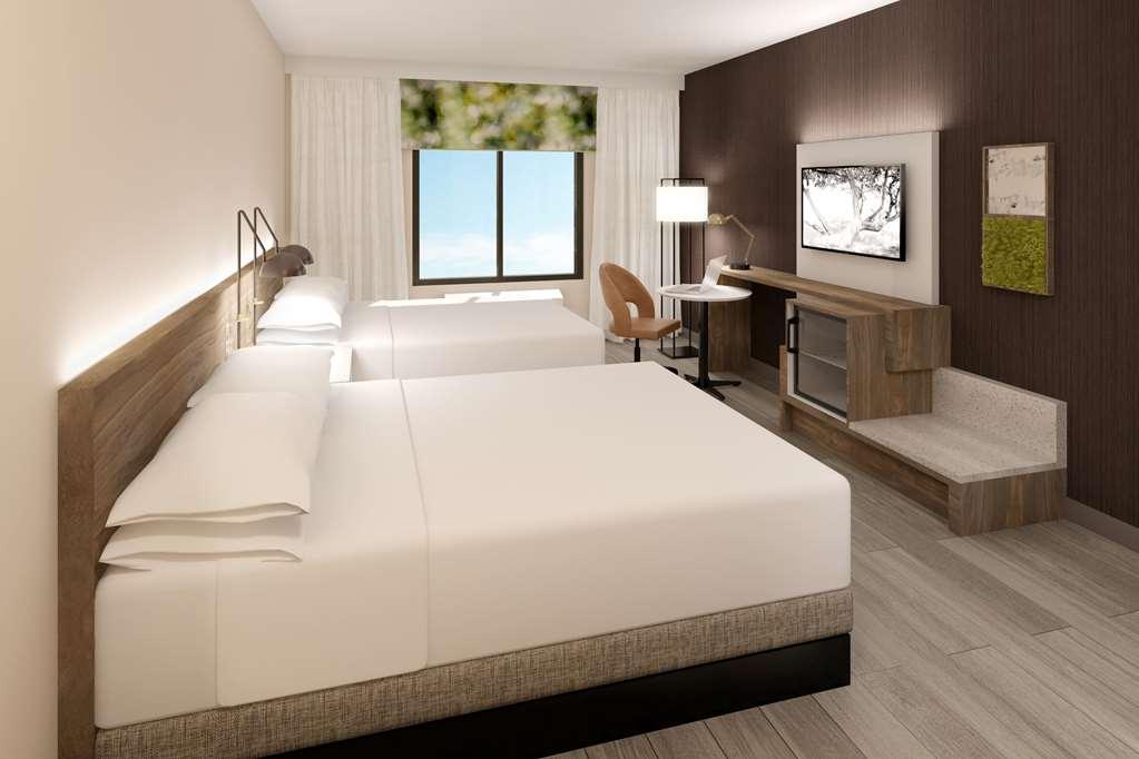 Wyndham Garden Airport 3*